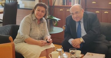 وزيرة الثقافة اليونانية لمدير مكتبة الإسكندرية: مصر مصدر ثقافة العالم