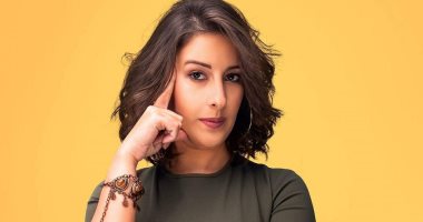 جيلان علاء صديقة أسماء أبو اليزيد الأنتيم فى مسلسل "الآنسة فرح"