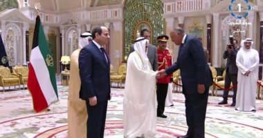 مراسم استقبال رسمية للرئيس السيسى فى "قصر بيان" بالكويت..فيديو