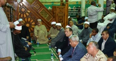 محافظ أسوان يشهد الاحتفال بـ"الهجرة النبوية" بمسجد الحاج حسن.. صور