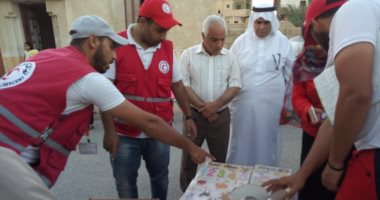صور .. توزيع مساعدات من الهلال الأحمر على مدارس شمال سيناء 