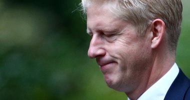 شقيق رئيس وزراء بريطانيا يستقيل بسبب صراع بين العائلة والمصلحة العامة