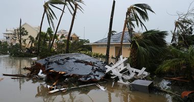 صور.. إعصار دوريان يخلف دمارا بعدد من المدن الأمريكية