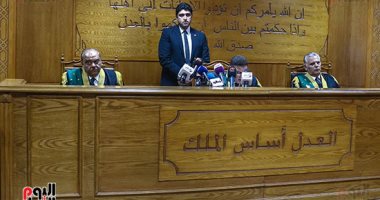 انقضاء الدعوى لـ"مرسى" بـ"اقتحام الحدود" لوفاته والقاضى: حسابه عند ربه
