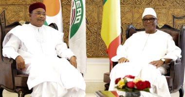 مباحثات ثنائية بين رئيسى النيجر ومالى فى باماكو يتصدرها ملف الأمن