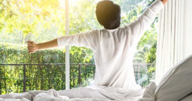  7 فوائد للاستيقاظ مبكراً فى الصباح.. أهمها التركيز 