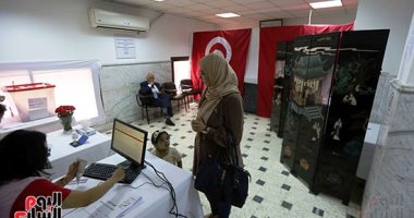 بث المناظرة الأخيرة بين القوائم المتنافسة فى الانتخابات التشريعية بتونس