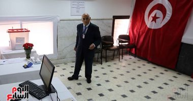 فيديو.. إغلاق صناديق الاقتراع بالانتخابات الرئاسية التونسية بمقر السفارة فى مصر