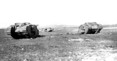 زى النهادرة.. بريطانيا تستخدم الدبابات لأول مرة أثناء الحرب العالمية الأولى