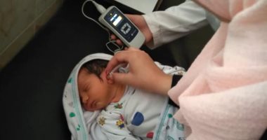 صحة القليوبية: لم يثبت أية حالات سلبية خلال فحص مستوى السمع للأطفال