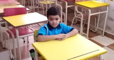 قارئ يشارك بصورة ابنه فى أول يوم مدرسة.. ويؤكد: عاوز يبقى ضابط