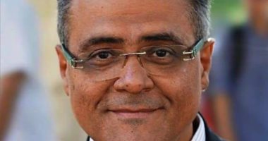 نائب رئيس جامعة عين شمس يتفقد كلية البنات ويشدد على تنفيذ الإجراءات الاحترازية