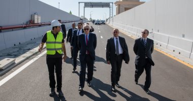 رئيس "اقتصادية قناة السويس": أنفاق بورسعيد تساهم بتنمية سيناء وخلق فرص عمل