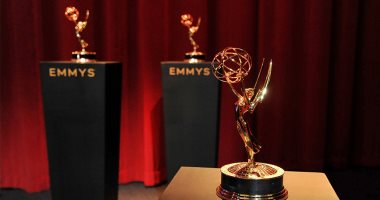 بدء توافد النجوم والمشاهير على حفل توزيع جوائز الـ Emmys الخامس والسبعين