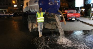 صور.. "الصرف الصحى" تجرى إختبارات لتصريف مياه الأمطار بأحياء الإسكندرية