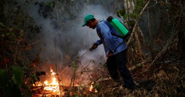 استمرار عمليات إخماد حرائق الغابات فى بوليفيا