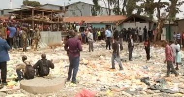 شاهد.. اللقطات الأولى لانهيار سقف مدرسة فى كينيا ومصرع 7 تلاميذ