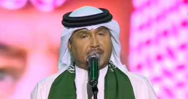 فيديو وصور..محمد عبده يشعل أجواء حفله الأخير بالسعودية