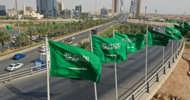 السعودية تتكفل بـ 29 مليار ريال كمقابل مالى لـ 644 ألف عامل بالقطاع الصناعى