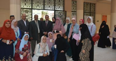 صور.. رئيس جامعة الأزهر يتفقد كلية البنات الأزهرية بالعاشر من رمضان