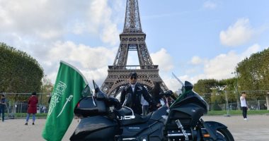 بمناسبة العيد الوطنى للسعودية.. الرحالة العنزى يطلق مبادرة "فرحة وطن" من باريس