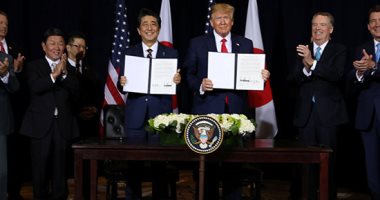 ترامب وشينزو آبى يوقعان اتفاقية مشتركة للتجارة بين البلدين