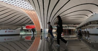 إقلاع أول رحلة تجارية من مطار داشينج الدولى الجديد فى بكين 