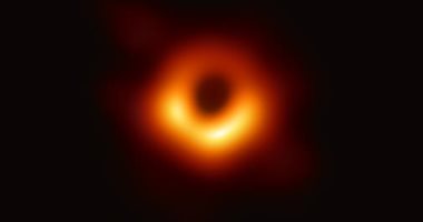 اكتشاف: أول ثقب أسود "M87" تم تصويره يدور فى الفضاء