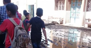 شكوى من استمرار انتشار مياه الصرف الصحى بقرية عرابة أبو عزيز بسوهاج