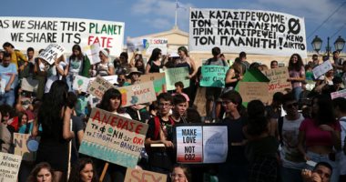 تظاهرات حاشدة فى عواصم حول العالم احتجاجا على التغير المناخى