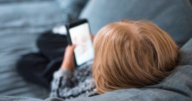 دراسة كارثية تكشف: أطفال بعمر 7 سنوات يشاهدون الأفلام الإباحية أون لاين