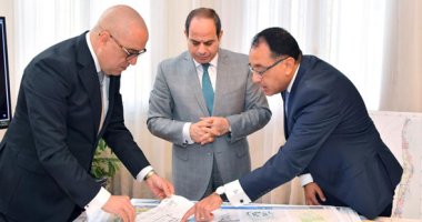 وزير الإسكان للرئيس: 4 ملايين مصرى استفادوا من برنامج الإسكان الاجتماعى