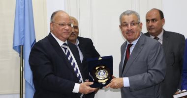محافظ القاهرة يلتقى وفد عمانى لتفعيل التعاون بمجالات مياه الشرب والصرف الصحى