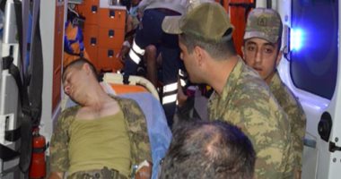 إهمال داخل ثكنات أردوغان .. إصابة 143 جنديا تركيا بحالات تسمم