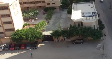 استجابة لصحافة المواطن.. رفع القمامة من محيط مدرسة بالمعمورة فى الإسكندرية