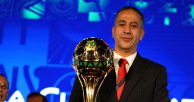 أسامة عبد الكريم مدرب حراس المنتخب الأولمبى يحتفل بعيد ميلاده الـ44