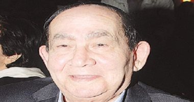 وفاة الناقد والمترجم إبراهيم فتحى عن عمر يناهز 89 عامًا