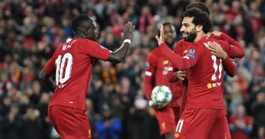 تألق محمد صلاح ينقذ ليفربول من ريمونتادا سالزبورج فى دورى أبطال أوروبا.. نجم الريدز يفتتح رصيده التهديفى فى التشامبيونزليج.. الفرعون يهدد عرش جيرارد ويتفوق على رونالدو.. والصحافة الإنجليزية تبرز تألقه