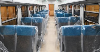 صور.. النقل تتابع الانتهاء من صفقة توريد وتصنيع 1300 عربة سكة حديد جديدة 