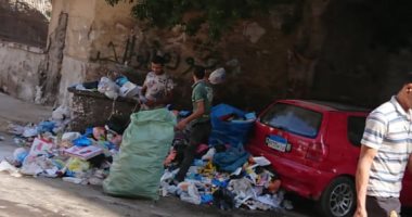 شكوى من انتشار القمامة بمنطقة كامب شيزار بالإسكندرية