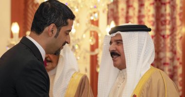 وزير الكهرباء والماء فى البحرين يؤدى القسم أمام الملك..صور