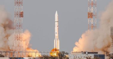 تفاصيل إطلاق أول قمر صناعى تجارى متعدد المزايا بالمدار على صاروخ روسى