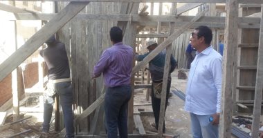 ايقاف بناء مخالف و التحفظ على مواد البناء شرق الإسكندرية