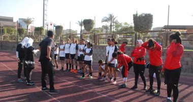 منتخب الكرة النسائية ينقل تدريباته لاستاد بتروسبورت استعدادًا للمغرب