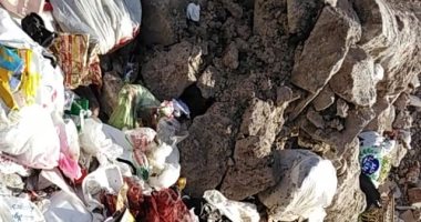 قارئ يشكو انتشار القمامة بشارع عبد القادر بالمحلة محافظة الغربية