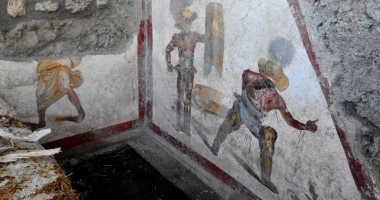 اكتشاف جدارية فى بومبى تؤكد: المصارعون زبائن دائمون لـ "بيوت البغاء" 