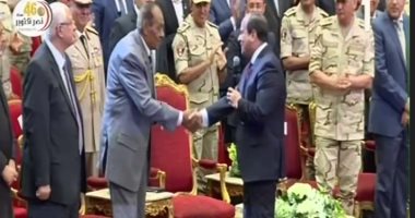 الرئيس السيسى: المشير طنطاوى قائد عظيم قاد البلاد فى أصعب الفترات  