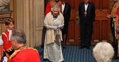 اعرف سر رفض الملكة إليزابيث ارتداء التاج فى جلسة افتتاح البرلمان