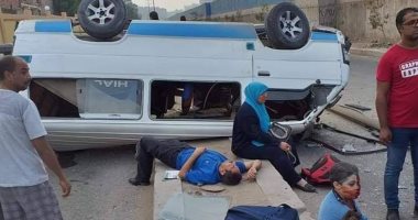 بالأسماء.. استقرار حالة 12 عاملا مصابا في انقلاب سيارة بالإسماعيلية