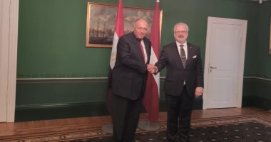 وزير الخارجية يؤكد لرئيس لاتفيا حرص مصر على تطوير العلاقات مع دول البلطيق